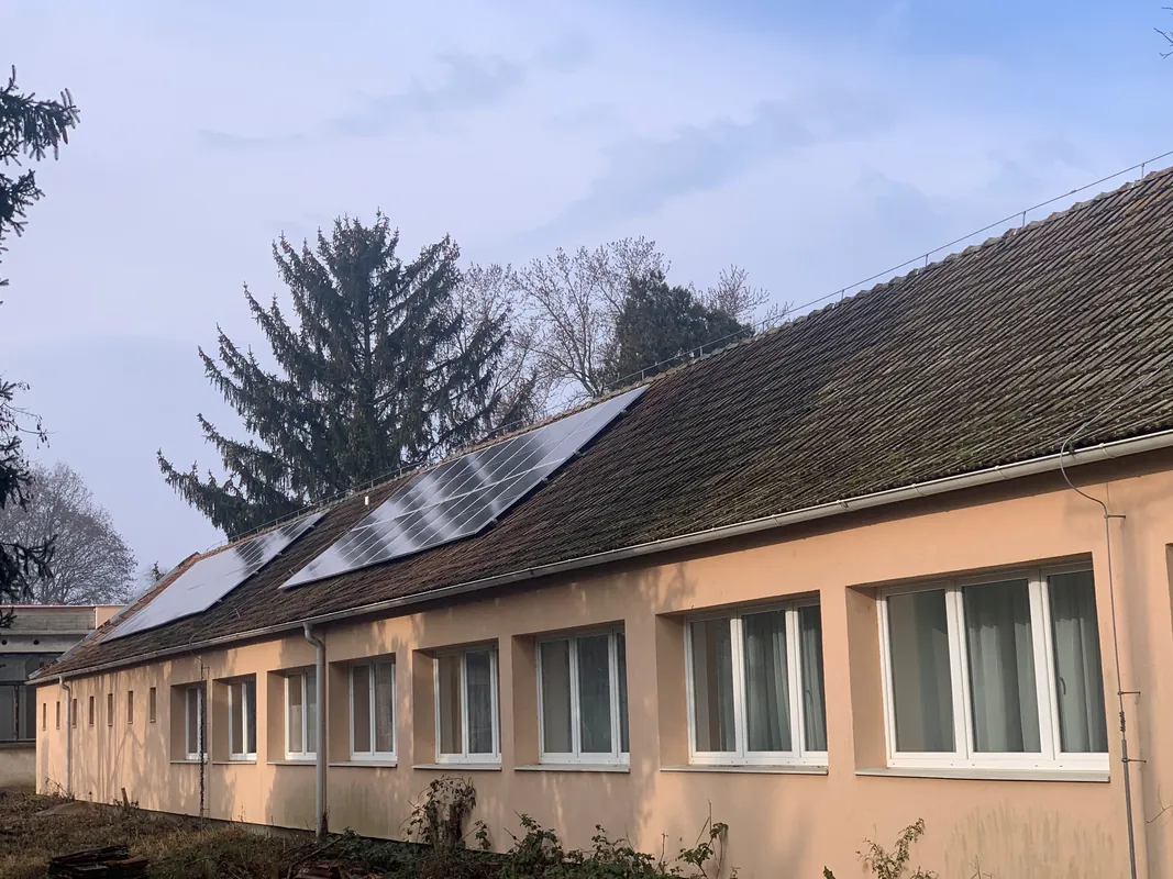 20 kWp napelemes rendszer a Hajdúnánás-Tedej közösségi épületen